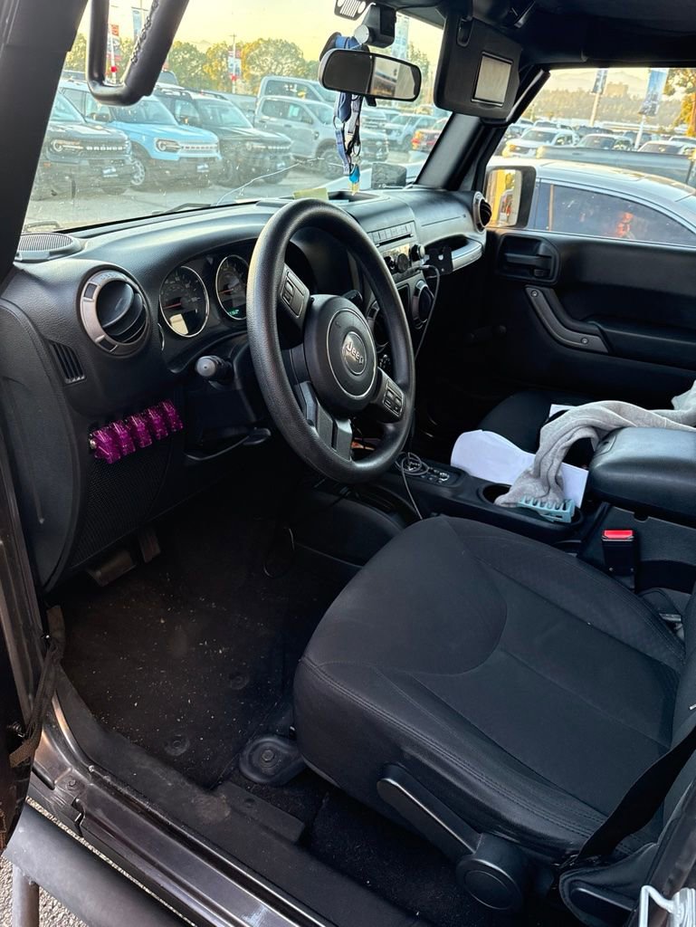 Used 2016 Jeep Wrangler Unlimited Sport AWD/4WD image 8