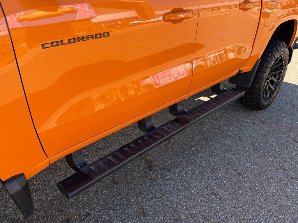 Used 2026 Chevrolet Colorado LT AWD/4WD image 9
