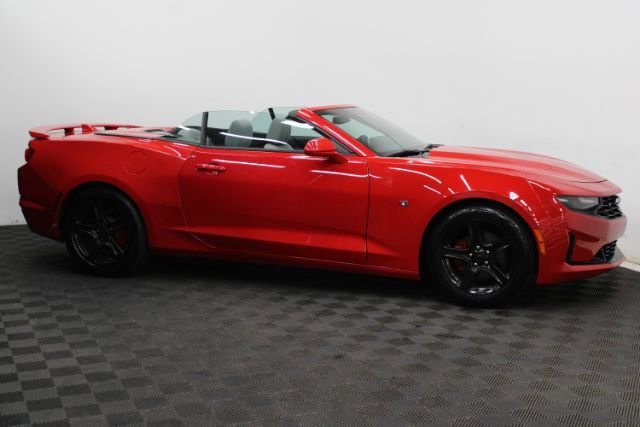 Used 2020 Chevrolet Camaro LT RWD image 4