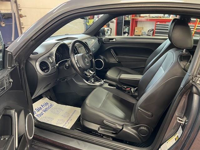 Used 2018 Volkswagen Beetle 2.0T SE FWD image 6