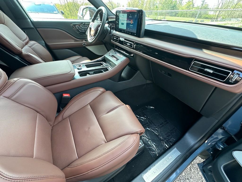 New 2026 Lincoln Aviator Reserve AWD/4WD image 23