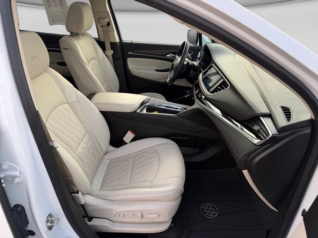 Used 2023 Buick Enclave Avenir w/ Avenir Technology Package AWD/4WD image 14