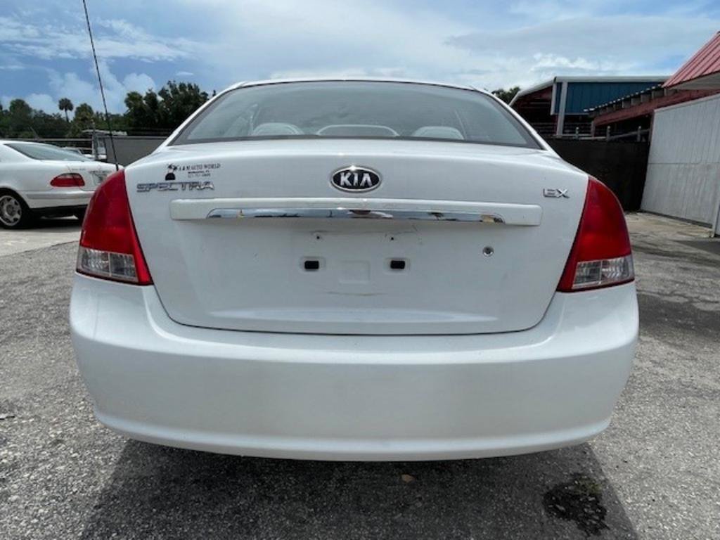 Used 2008 Kia Spectra EX FWD image 5