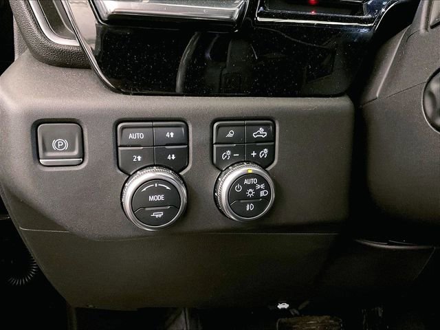 Used 2022 GMC Sierra 1500 SLT w/ SLT Premium Plus Package AWD/4WD image 30
