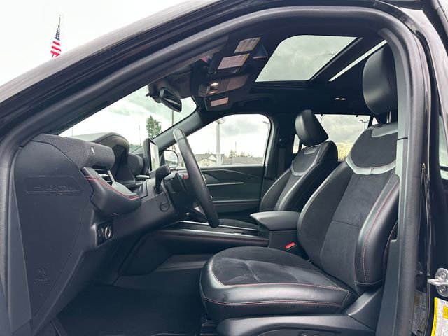 Used 2025 Ford Explorer ST image 10