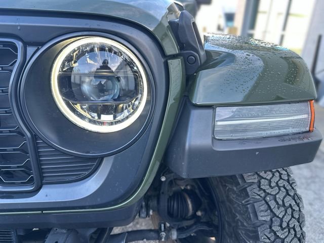 Used 2024 Jeep Wrangler Unlimited Rubicon 4xe AWD/4WD image 9