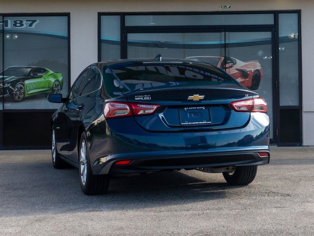 Used 2019 Chevrolet Malibu LT FWD image 4