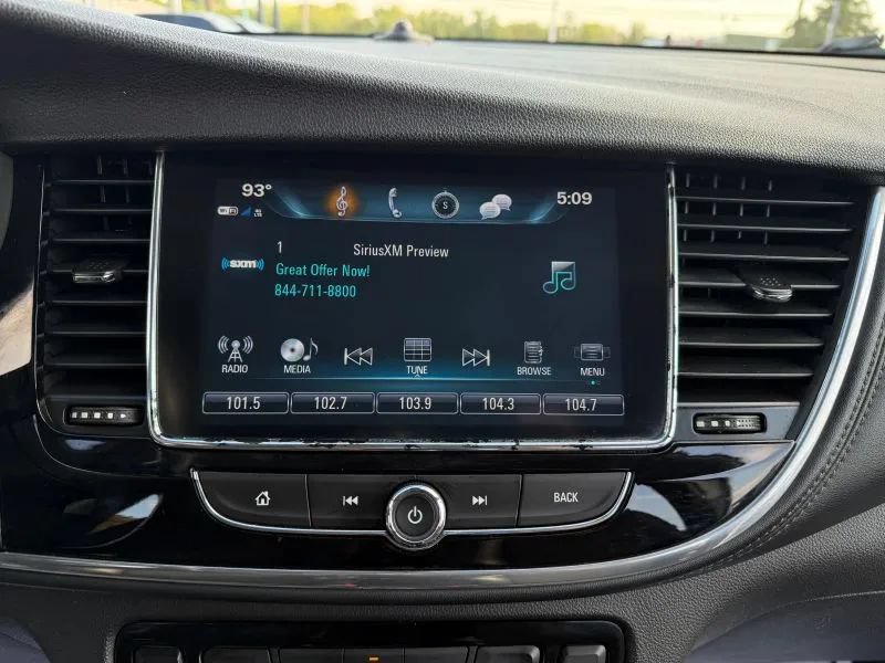 Used 2020 Buick Encore Preferred FWD image 31