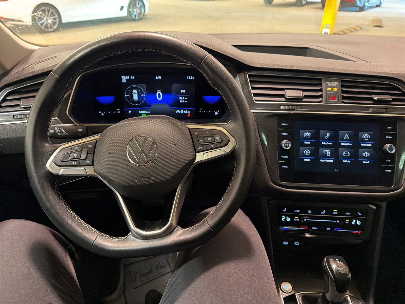 Used 2022 Volkswagen Tiguan SE image 19