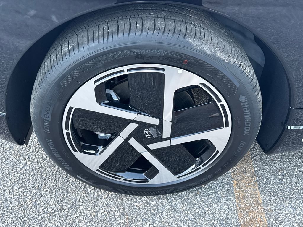 New 2026 Hyundai Ioniq 9 Limited image 23