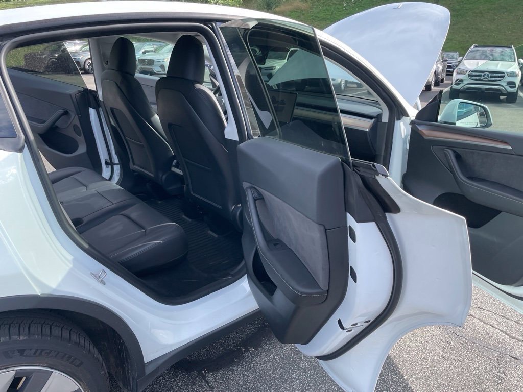 Used 2023 Tesla Model Y Long Range AWD/4WD image 11