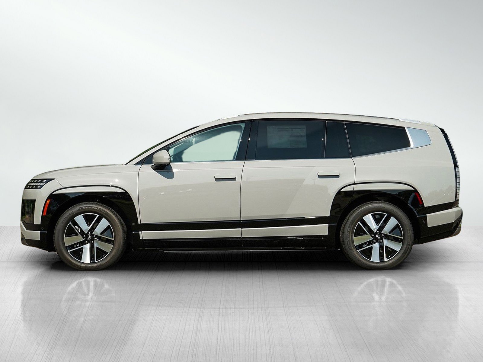 New 2026 Hyundai Ioniq 9 SEL image 4