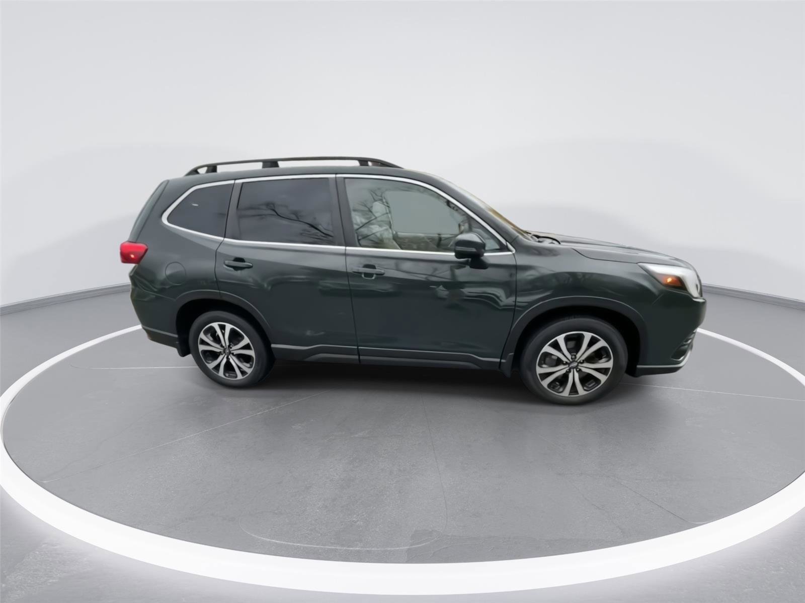 Used 2022 Subaru Forester Limited image 9