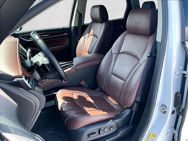 Used 2021 Buick Enclave Avenir w/ Avenir Technology Package AWD/4WD image 27