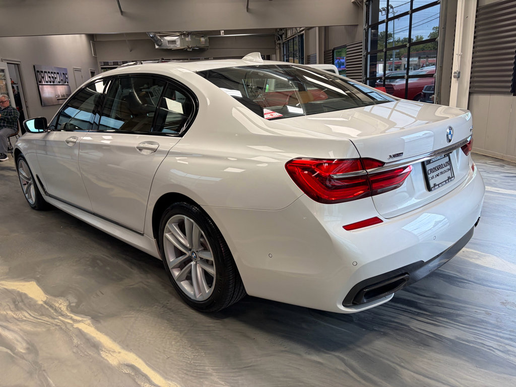 Used 2017 BMW 750i xDrive AWD/4WD image 35