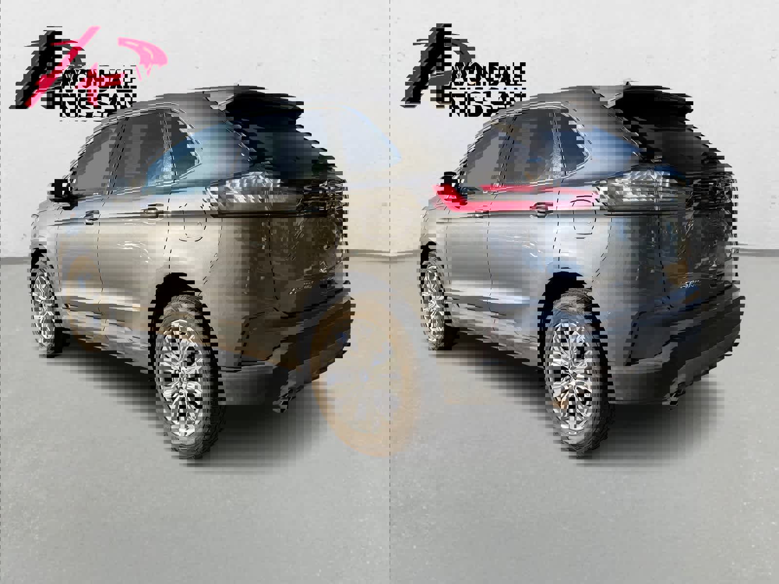 Used 2022 Ford Edge Titanium image 4