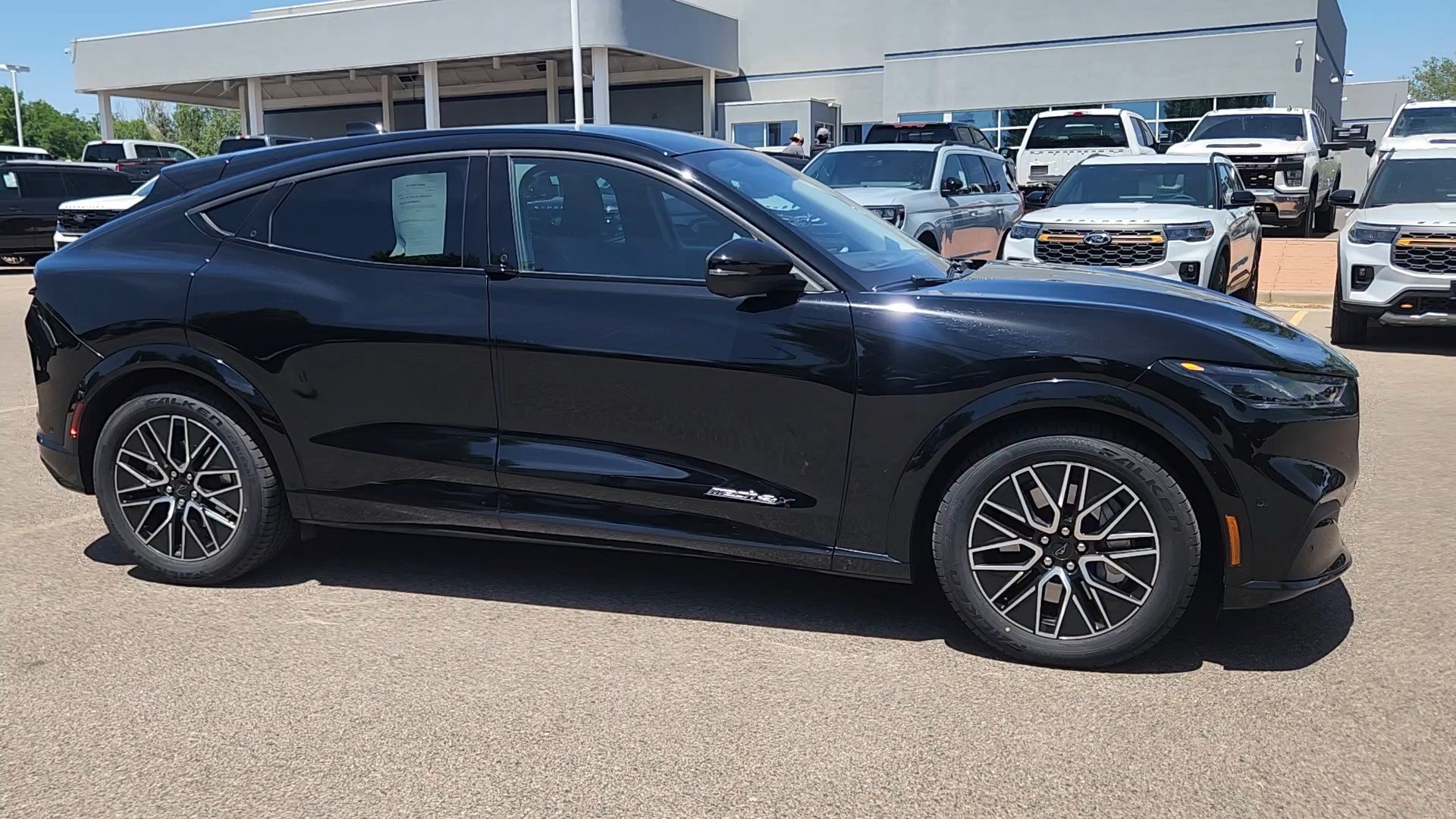 Used 2024 Ford Mustang Mach-E Premium AWD/4WD image 7