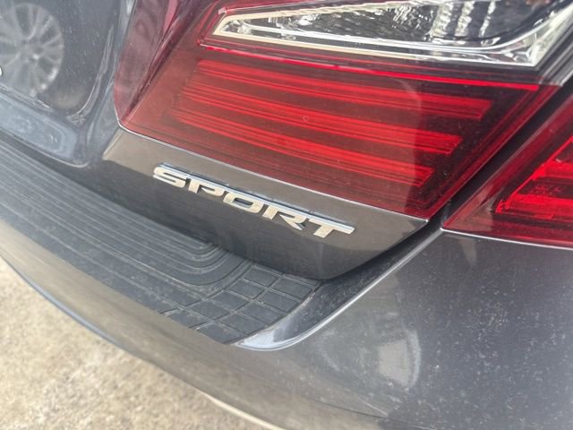 Used 2016 Honda Accord Sport image 4