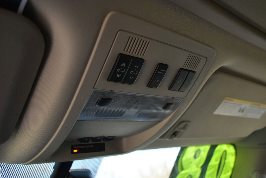 Used 2008 GMC Yukon Denali image 26