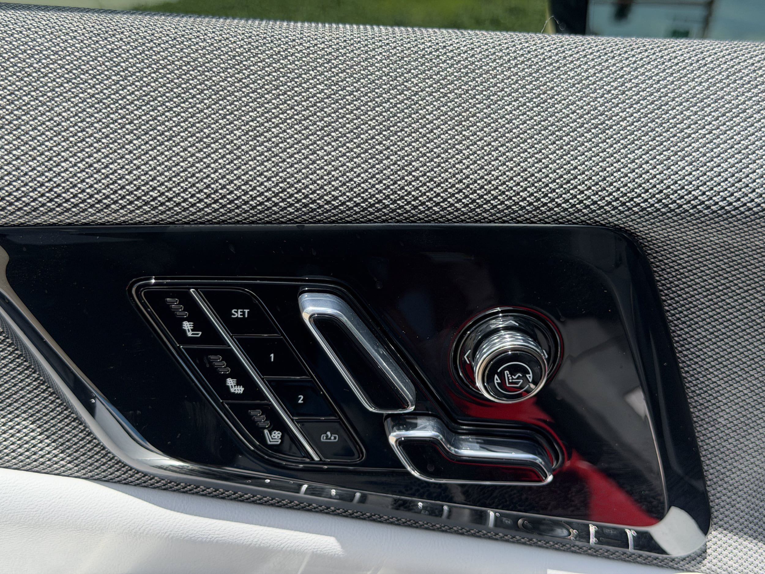 New 2027 Cadillac Optiq Premium Luxury RWD image 15