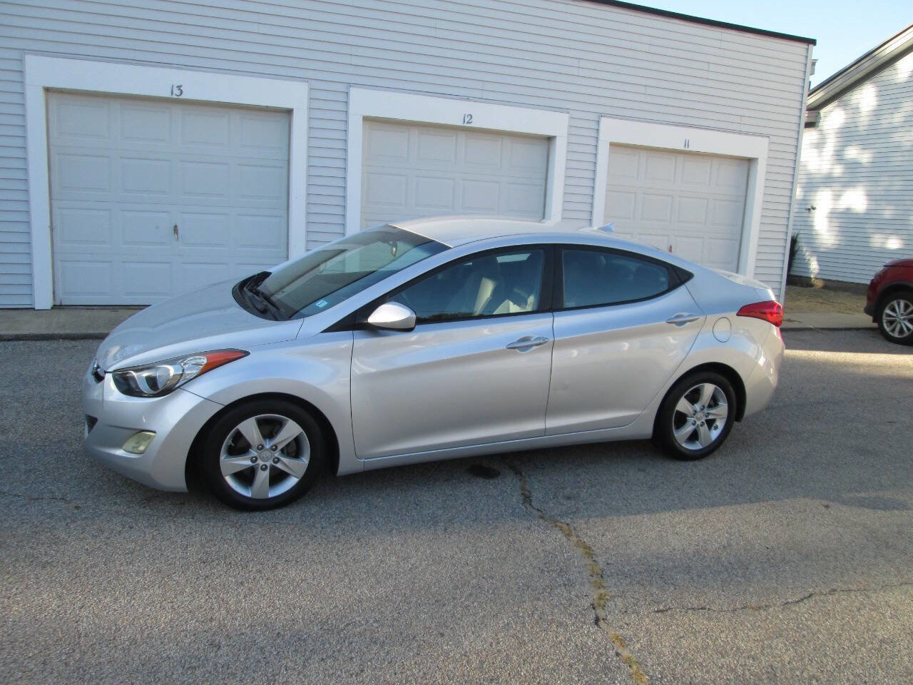 Used 2011 Hyundai Elantra GLS w/ Preferred Equipment Pkg 3 image 3