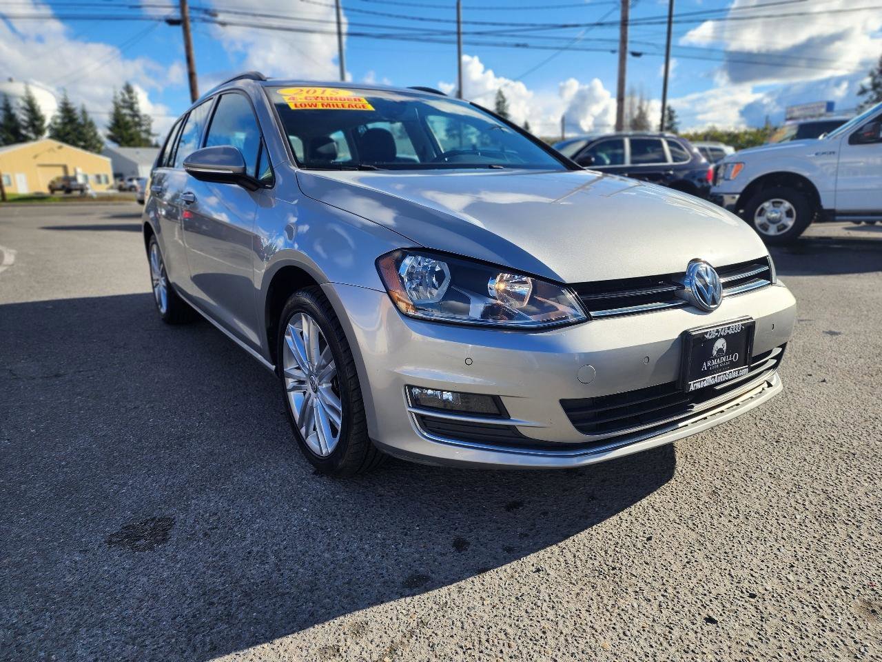 Used 2015 Volkswagen Golf TDI SE image 3