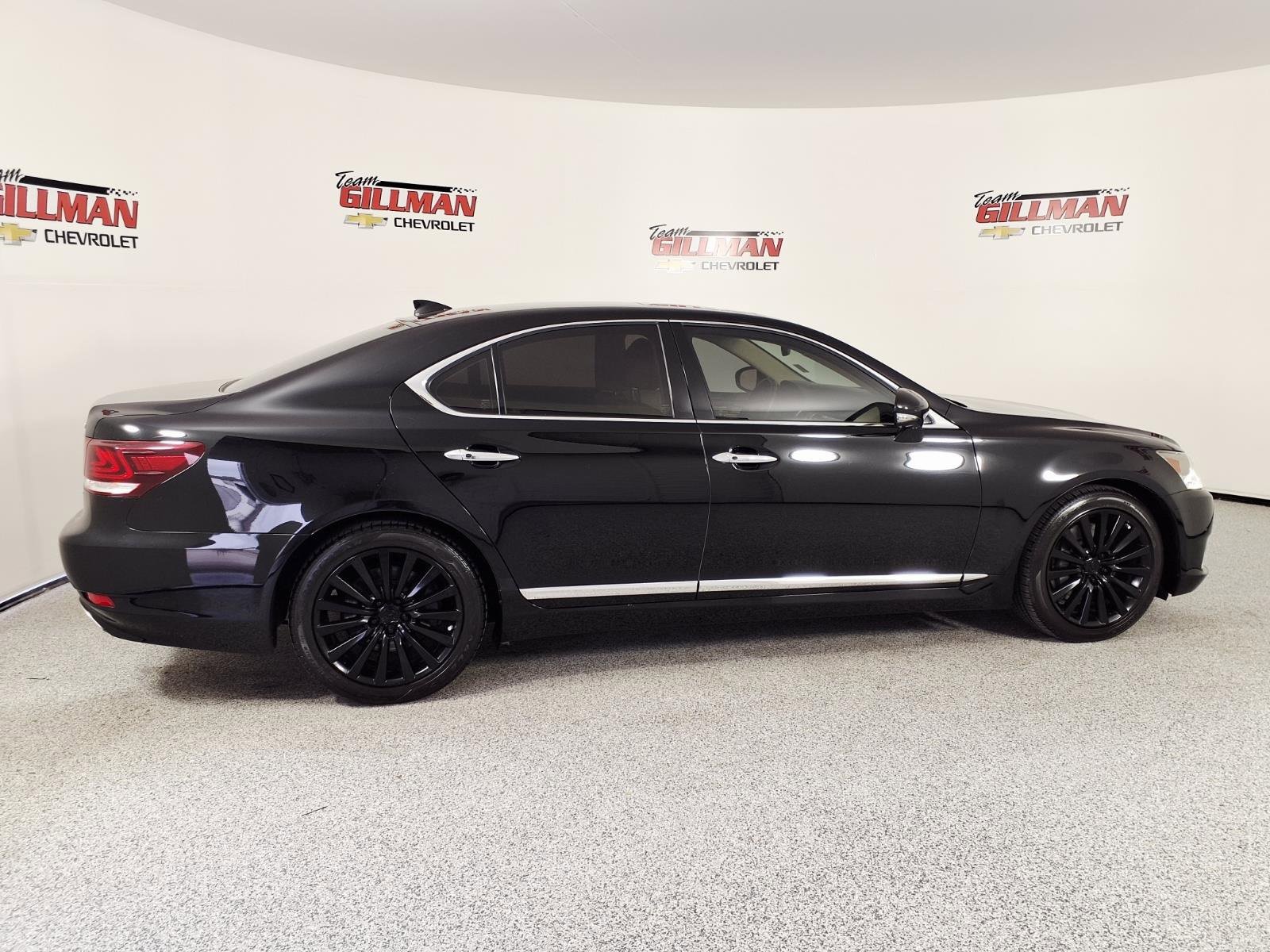 Used 2015 Lexus LS 460 AWD w/ Comfort Package image 8