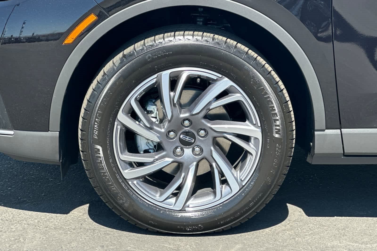 Used 2025 Lincoln Corsair Premiere w/ Equipment Group 101A image 28