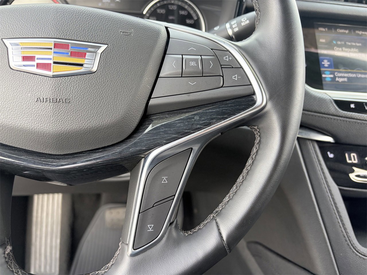 Certified 2025 Cadillac XT5 Premium Luxury image 23