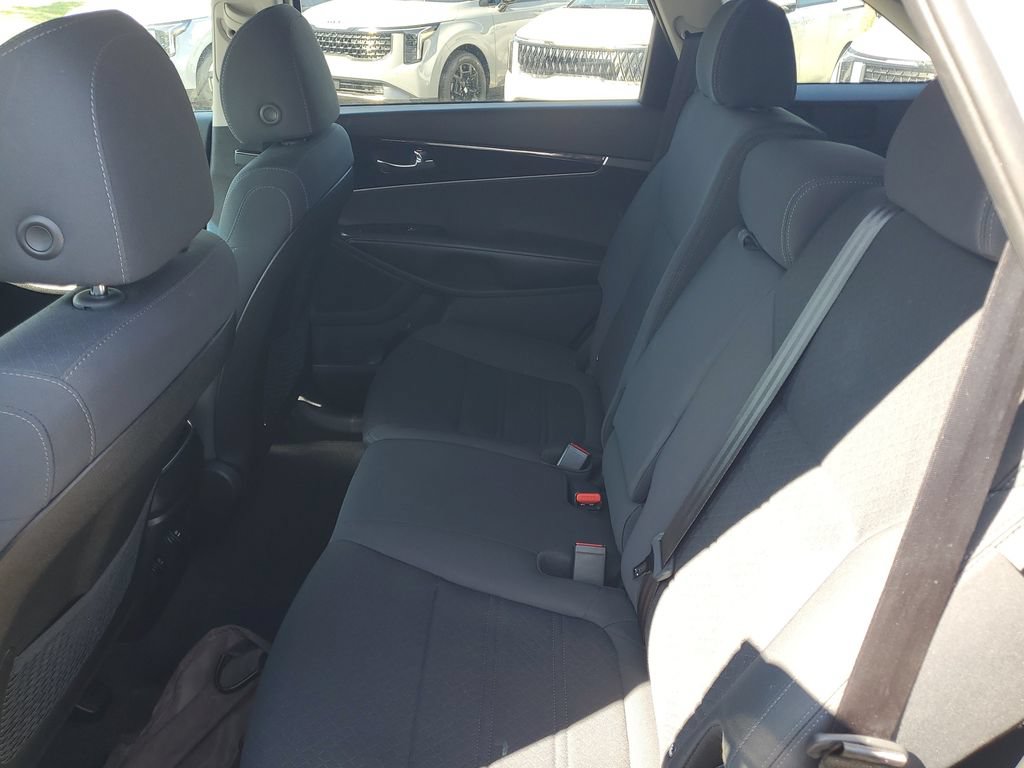 Used 2019 Kia Sorento FWD image 24