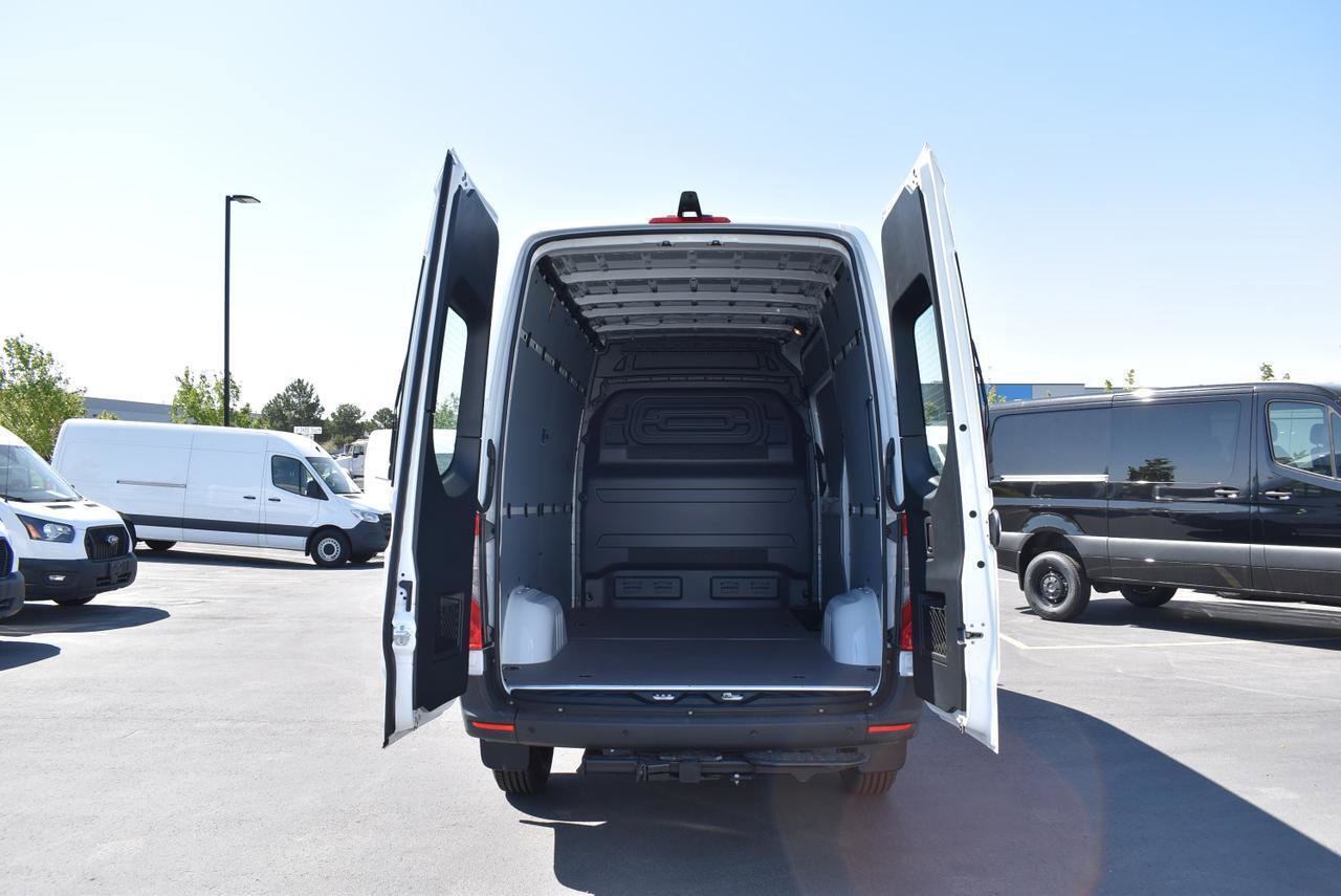 New 2025 Mercedes-Benz Sprinter 2500 image 7