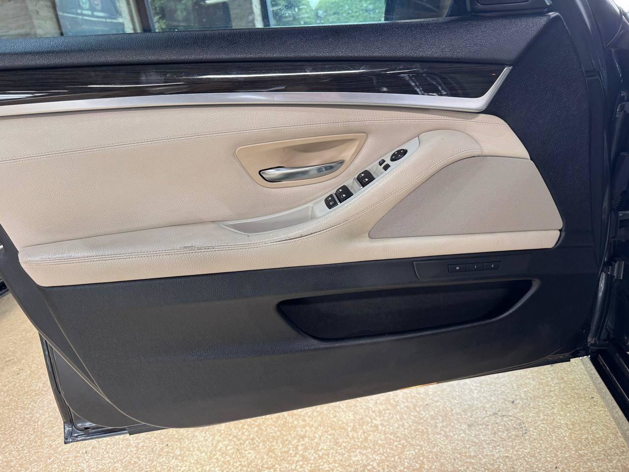 Used 2011 BMW 528i Sedan RWD image 16