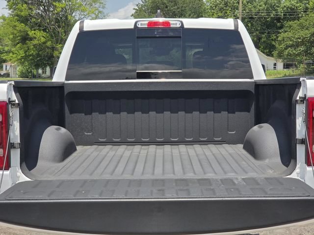 Used 2022 RAM 1500 Laramie AWD/4WD image 9