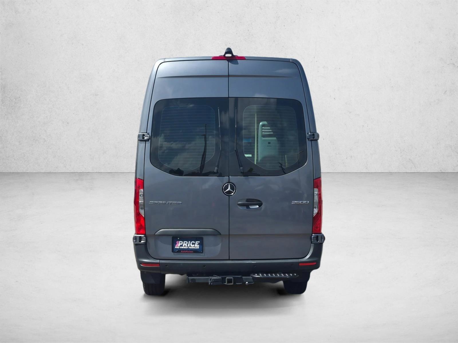 Used 2022 Mercedes-Benz Sprinter 2500 image 7