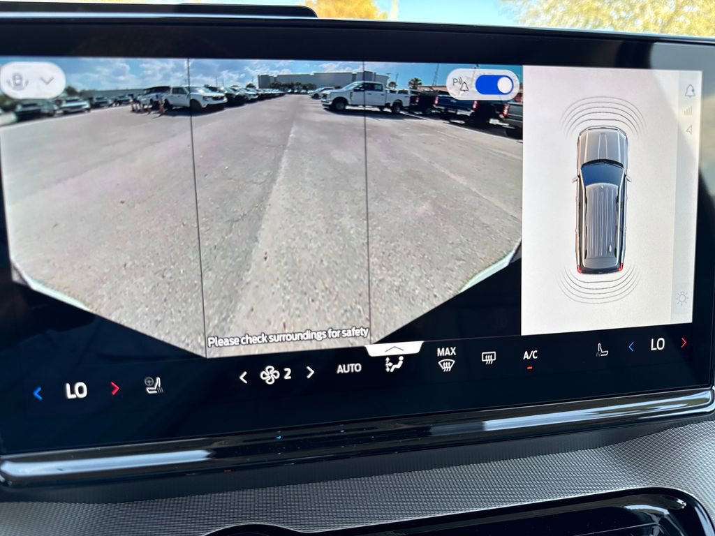 New 2026 Ford Expedition Active image 25