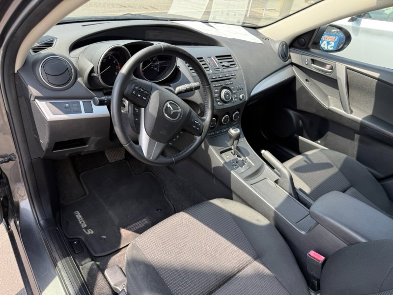 Used 2013 MAZDA MAZDA3 i Touring FWD image 15