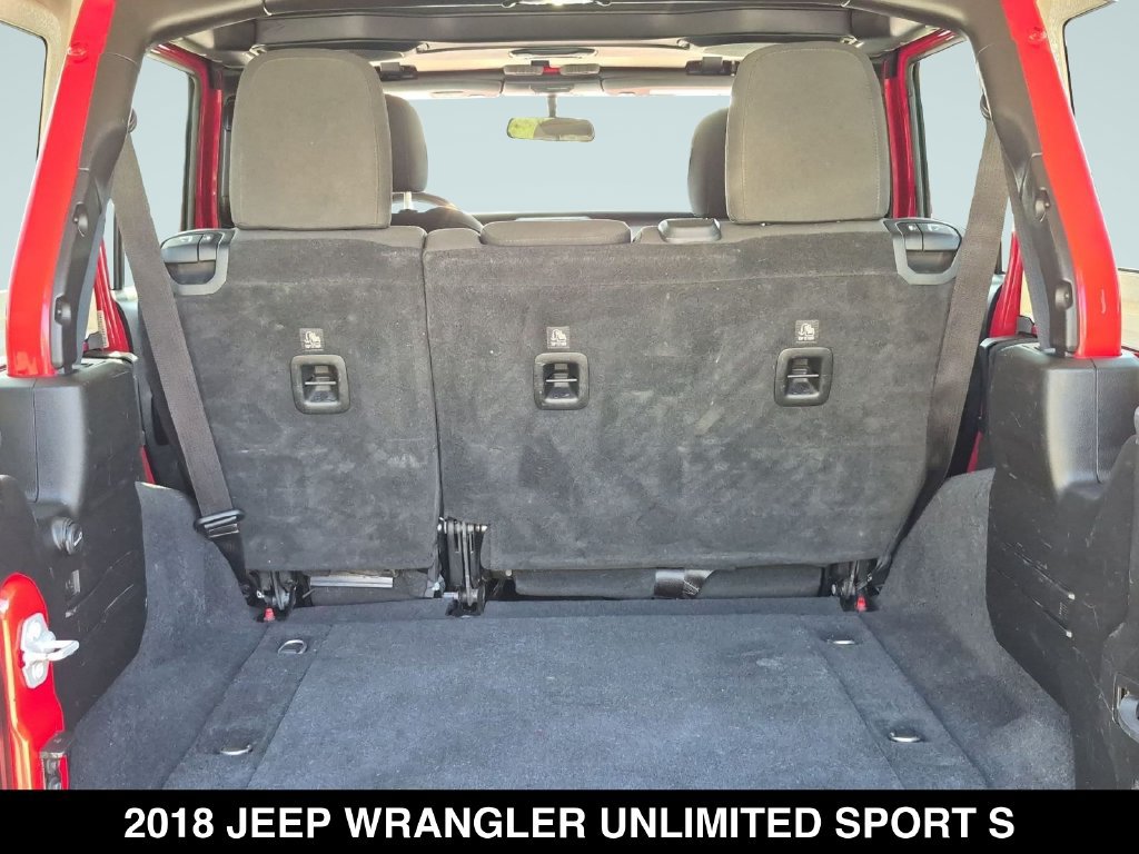 Used 2018 Jeep Wrangler Unlimited Sport S AWD/4WD image 24