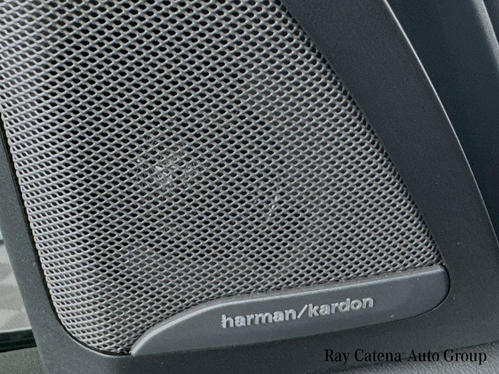 Used 2024 BMW X5 xDrive40i w/ Executive Package image 19