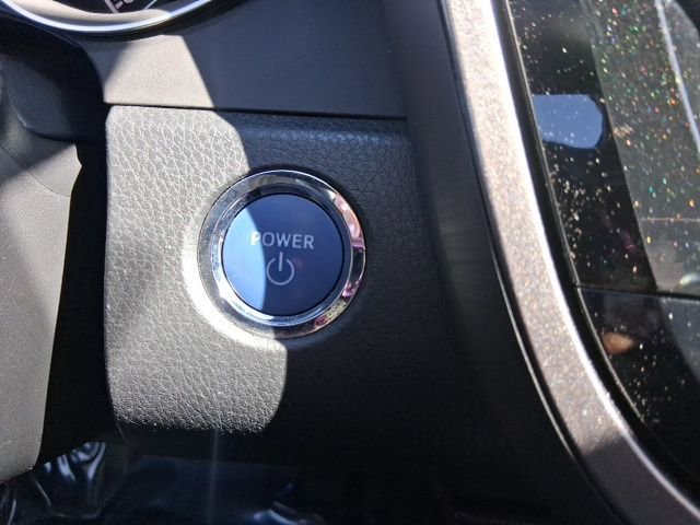 Used 2024 Toyota Camry XLE w/ Navigation Package image 25