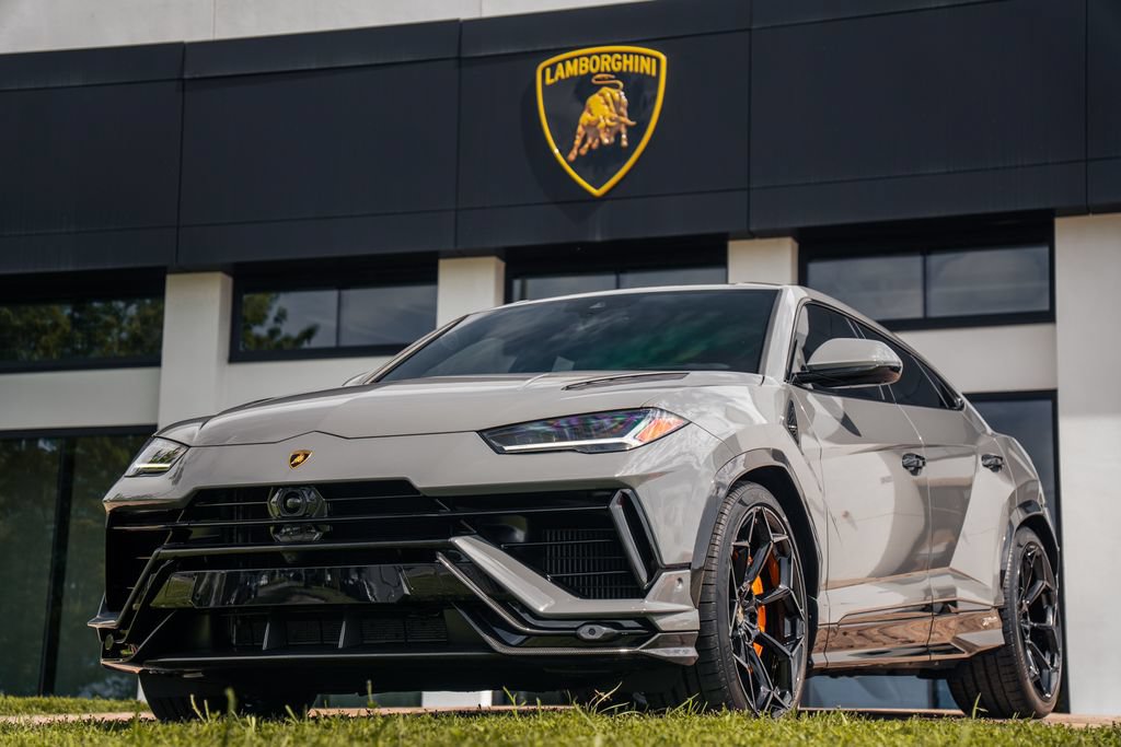 Used 2024 Lamborghini Urus Performante AWD/4WD image 1