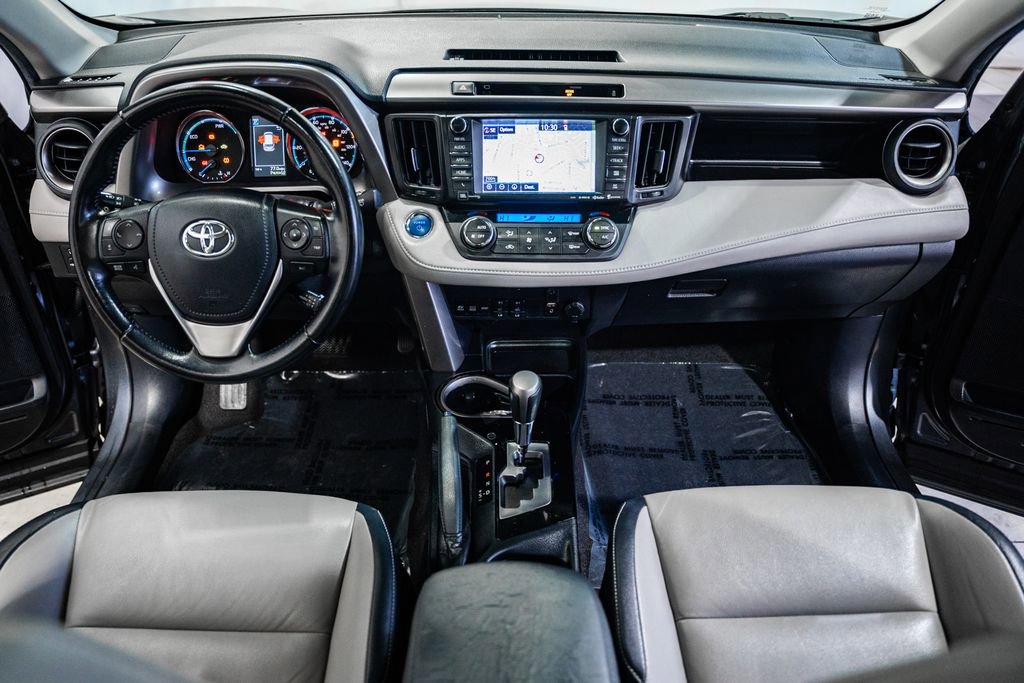Used 2016 Toyota RAV4 Limited w/ Advanced Technology Package image 19