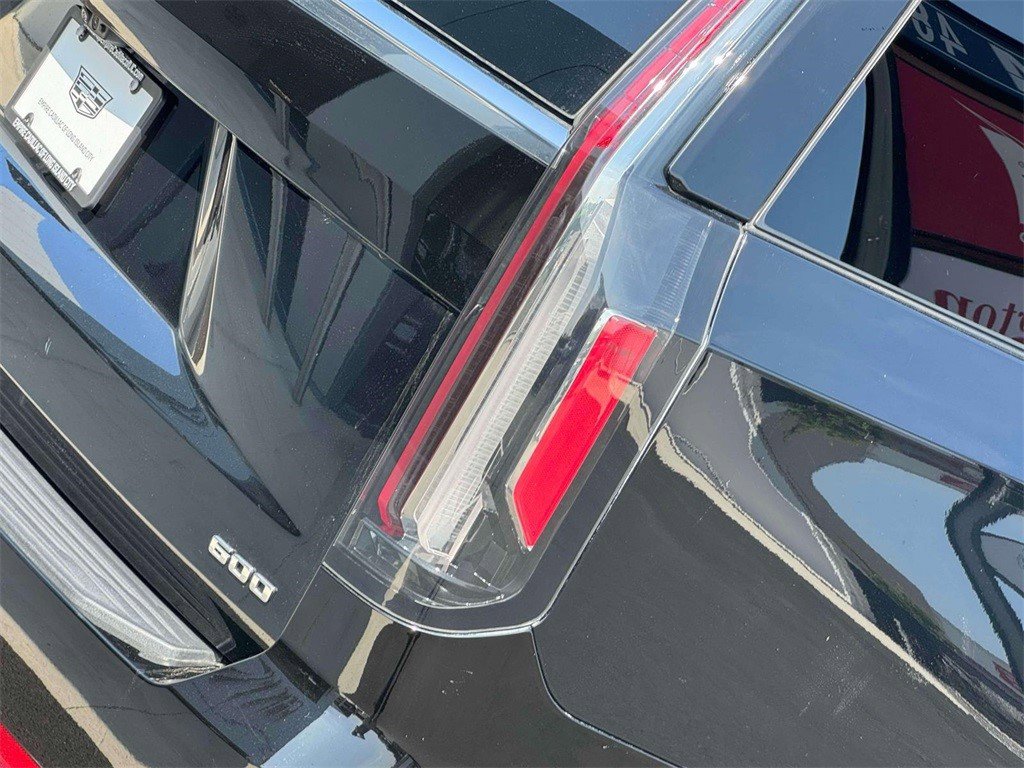 Certified 2024 Cadillac Escalade ESV Premium Luxury Platinum image 9