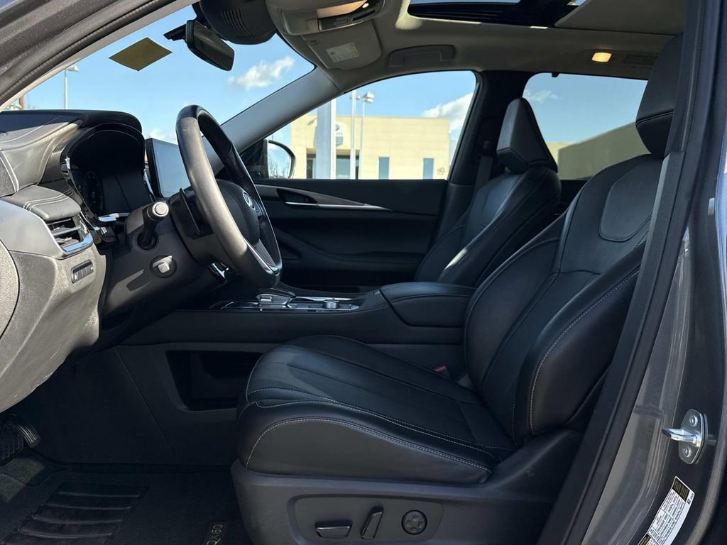 Certified 2024 INFINITI QX60 Luxe w/ Cargo Package image 16
