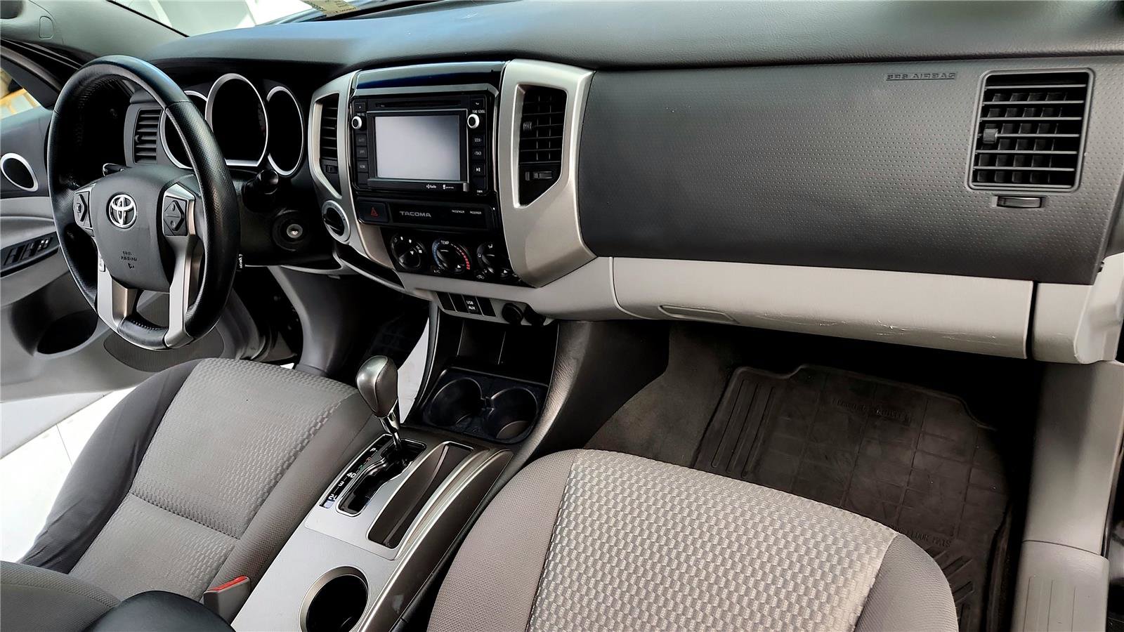 Used 2015 Toyota Tacoma 4x4 Double Cab image 28