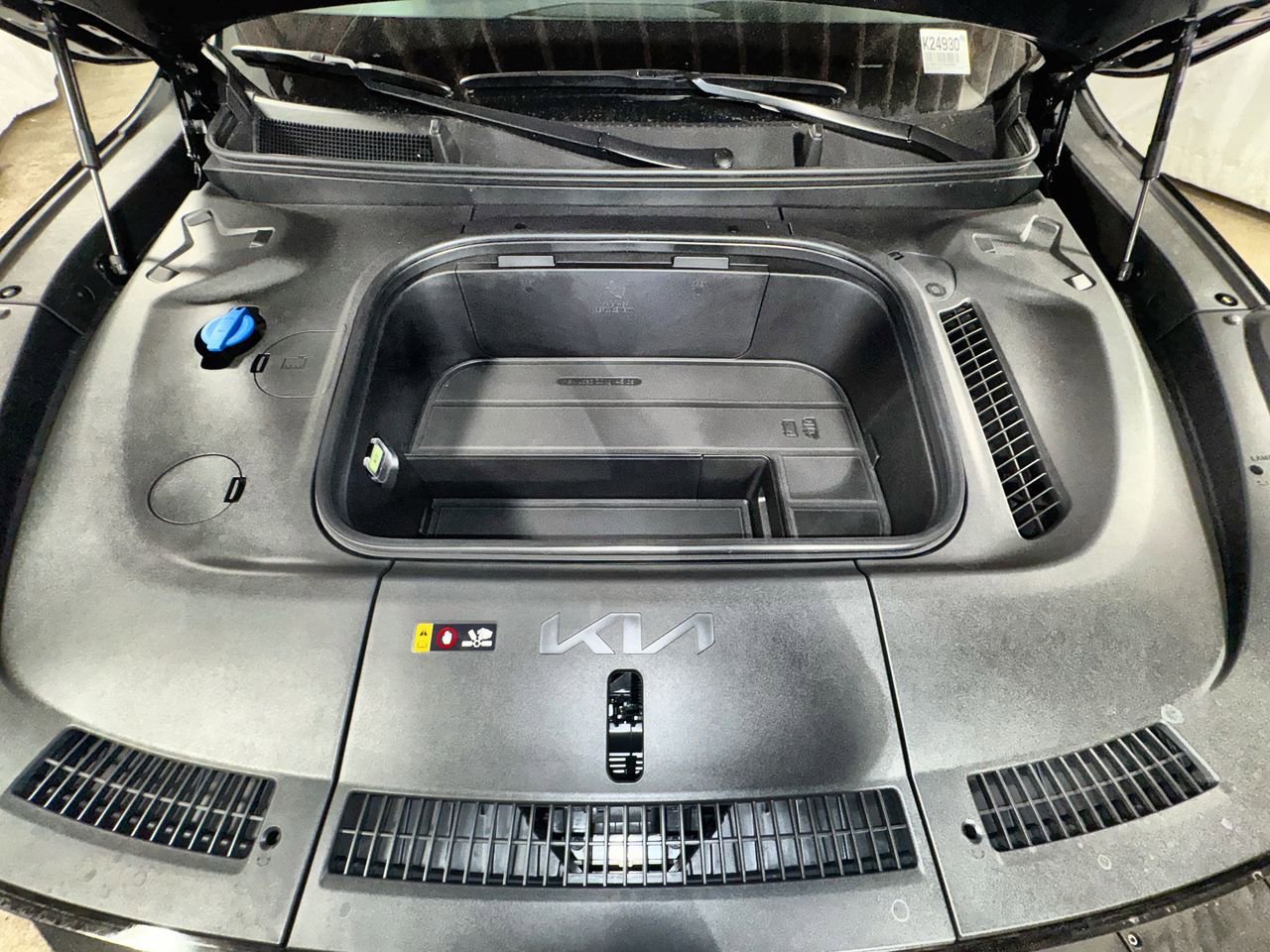 New 2026 Kia EV9 Land w/ Nightfall Edition Package image 33