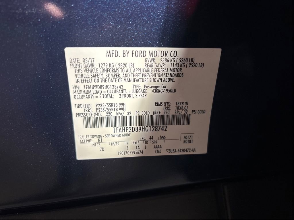 Used 2017 Ford Taurus SE image 12