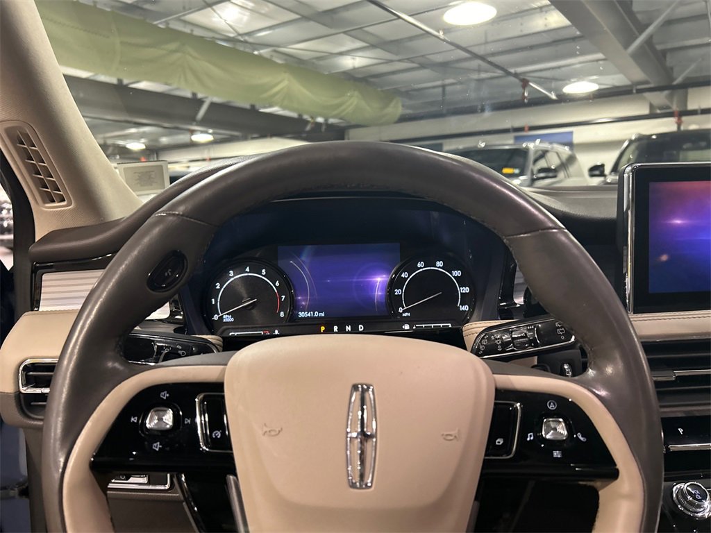 Certified 2022 Lincoln Corsair AWD w/ Premium Package image 11