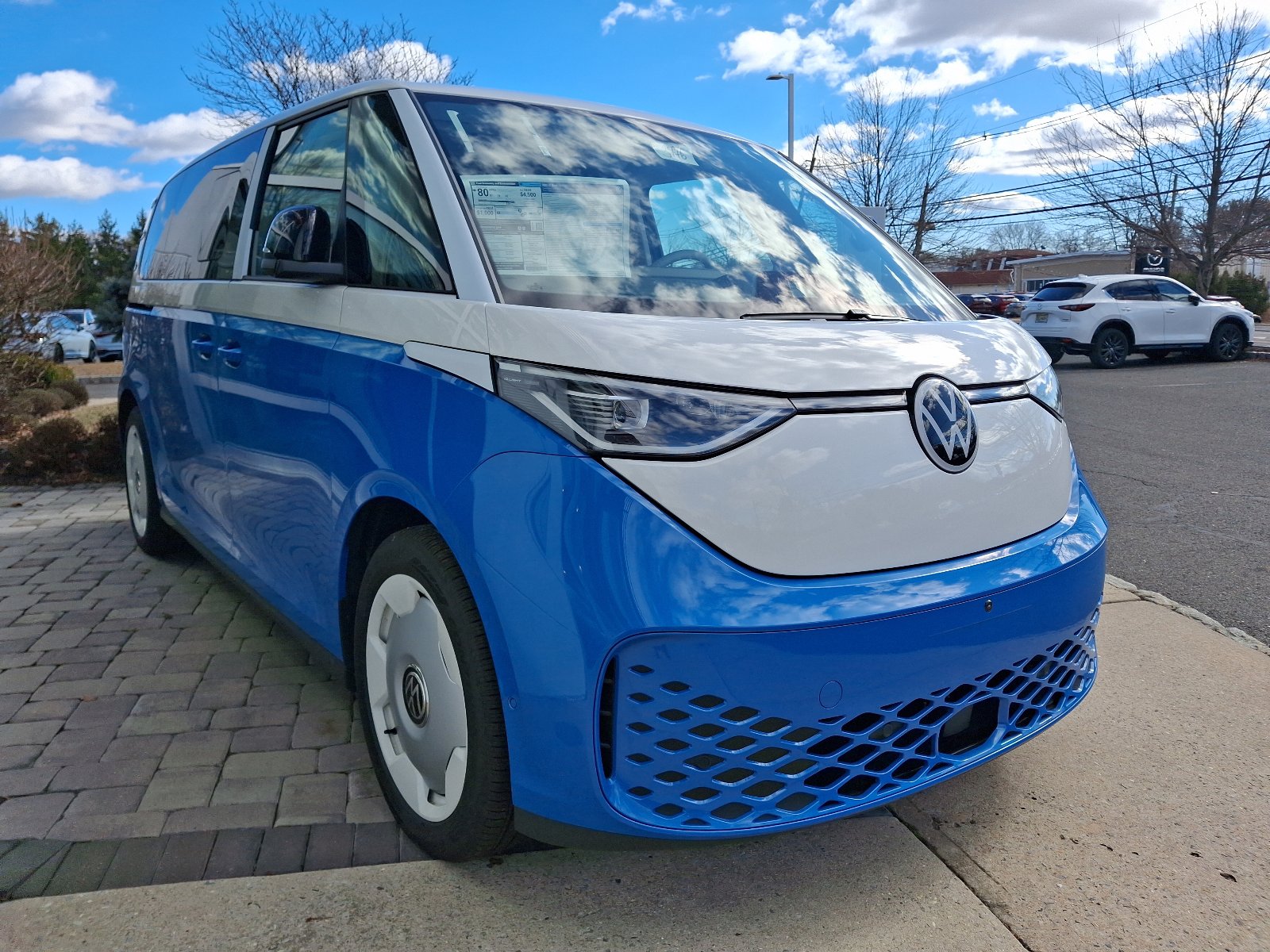 Used 2025 Volkswagen ID. Buzz 1st Edition image 1