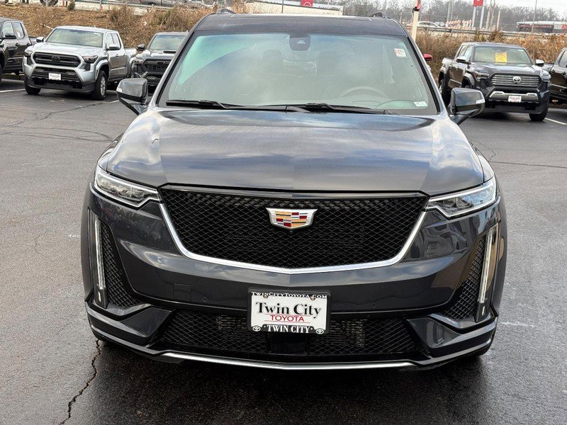 Used 2023 Cadillac XT6 Sport w/ Technology Package image 9