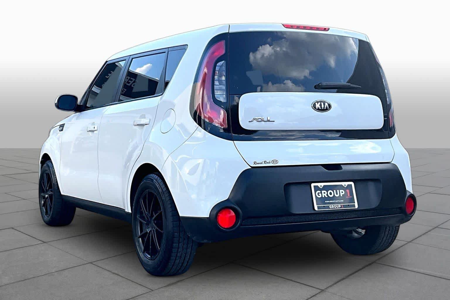 Used 2014 Kia Soul FWD image 12